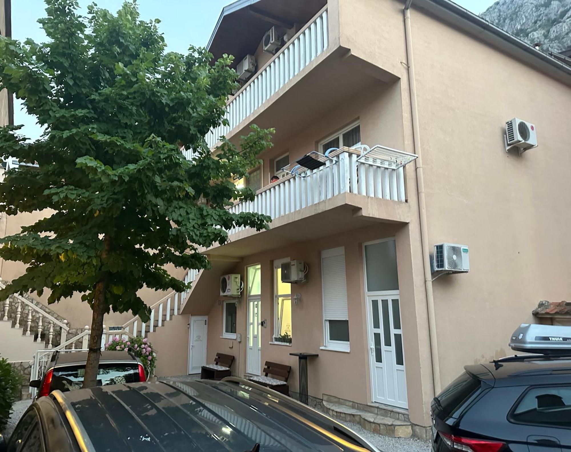 Villa Anja Apartments Мостар Экстерьер фото