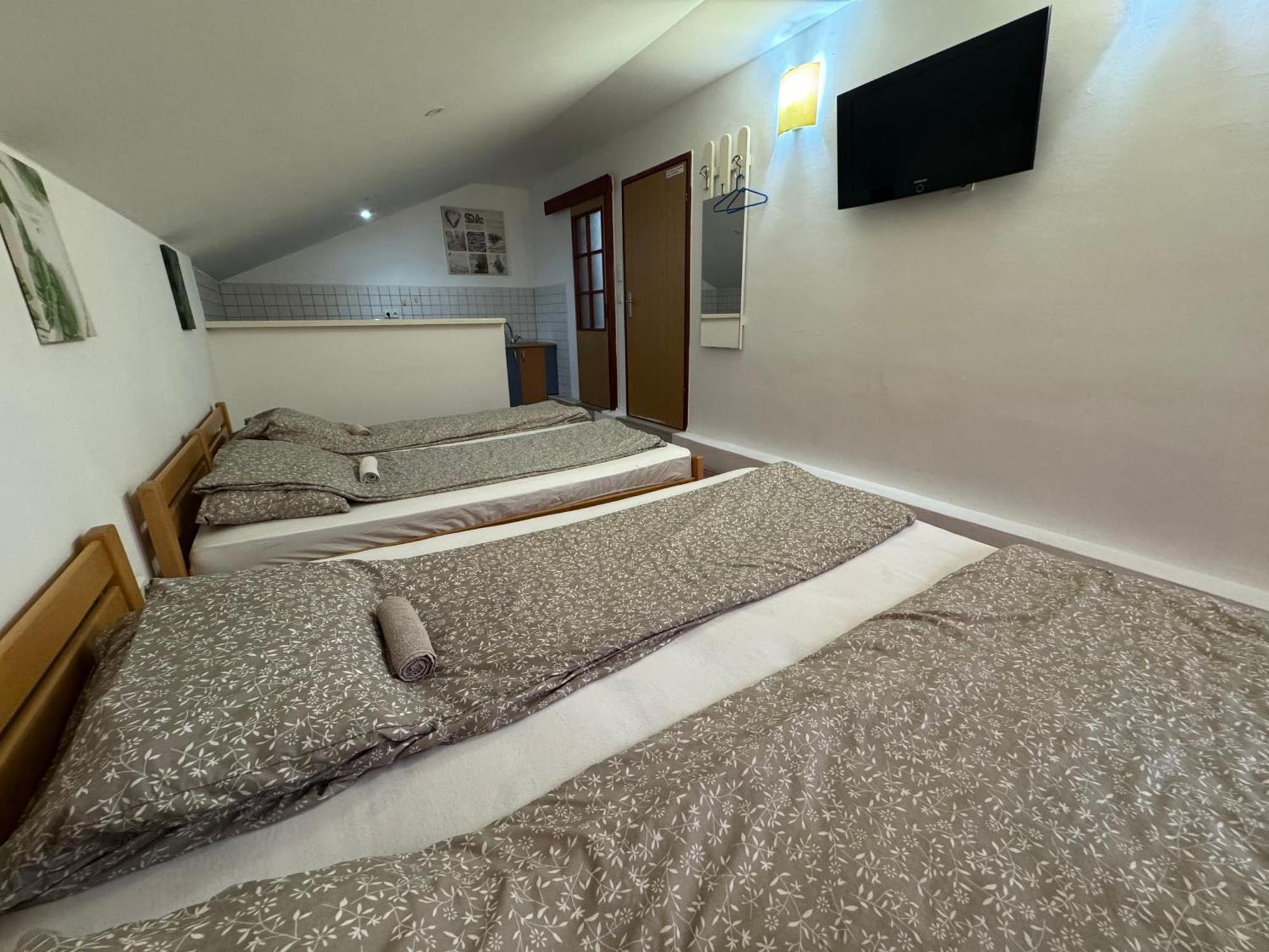 Villa Anja Apartments Мостар Экстерьер фото